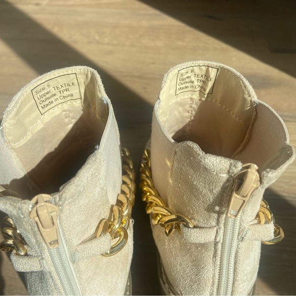 Olivia Miller Alyssa Platform Booties - Picture 7 of 11